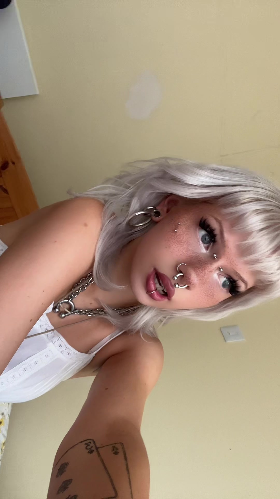 @Scarlet100xx