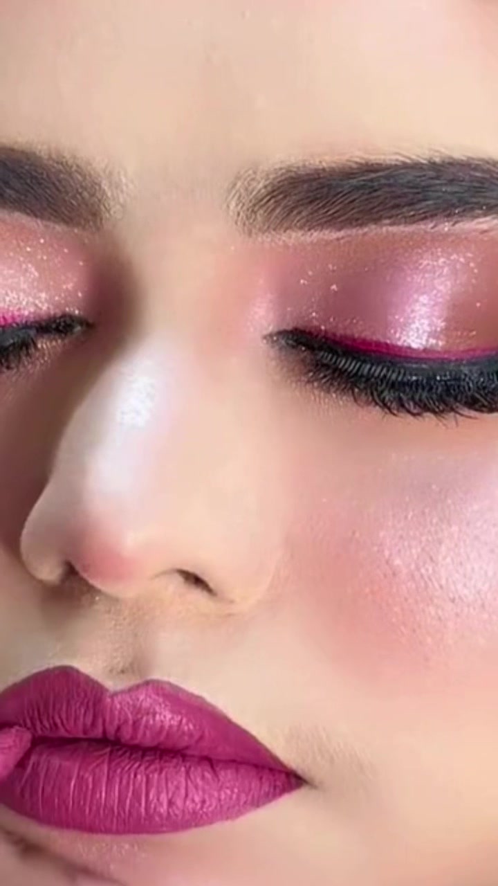 @MomentsWithQulain