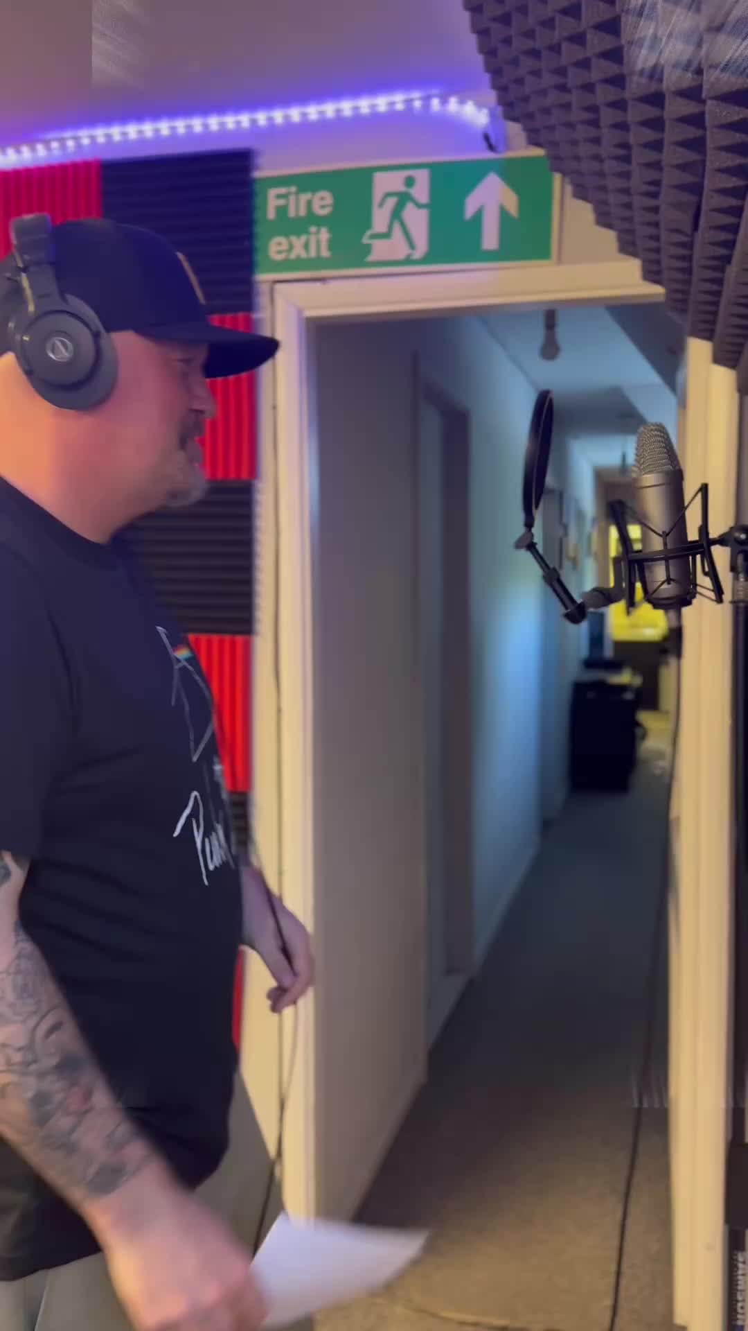 @thesixthletter