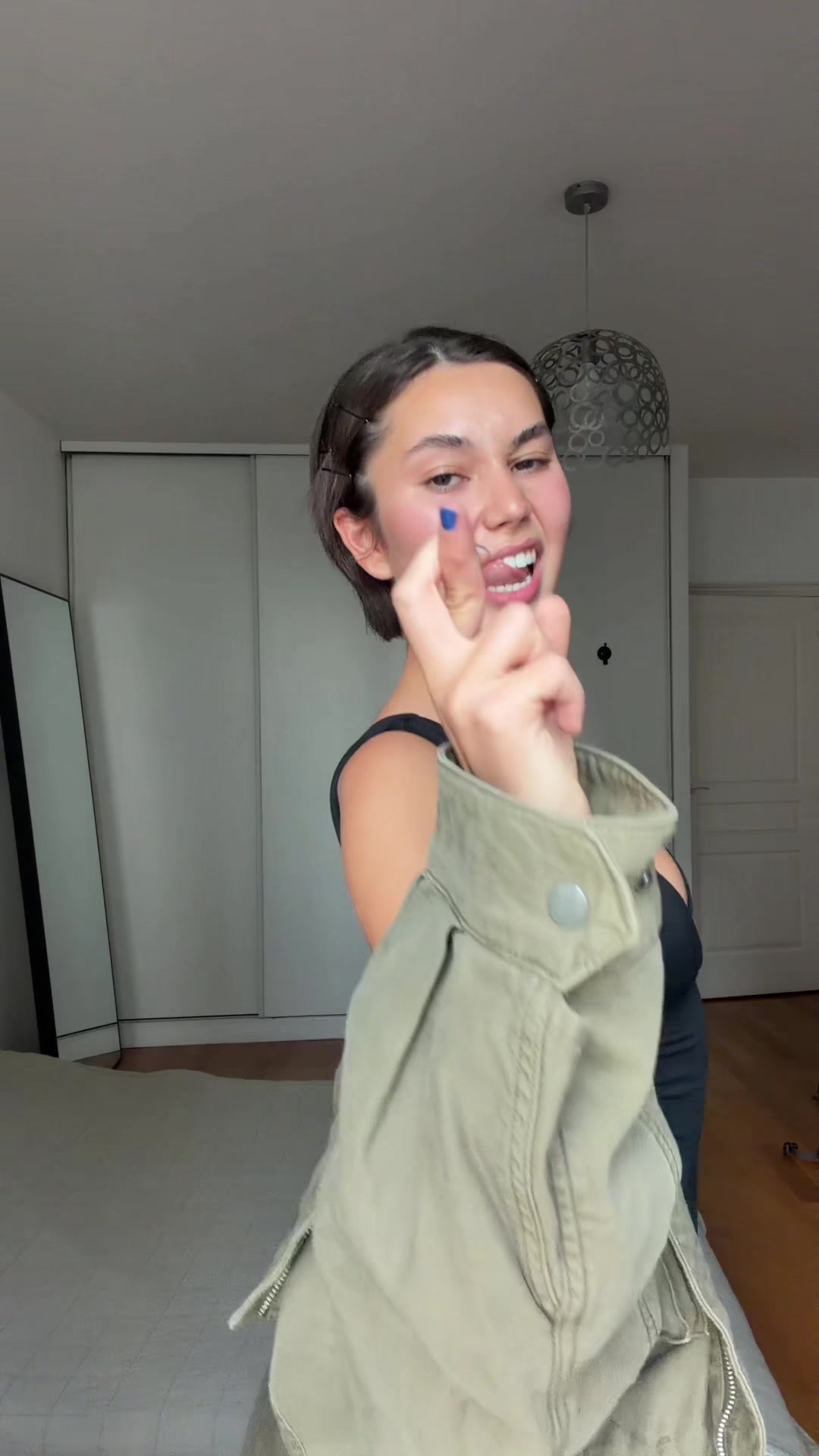 @Adelina