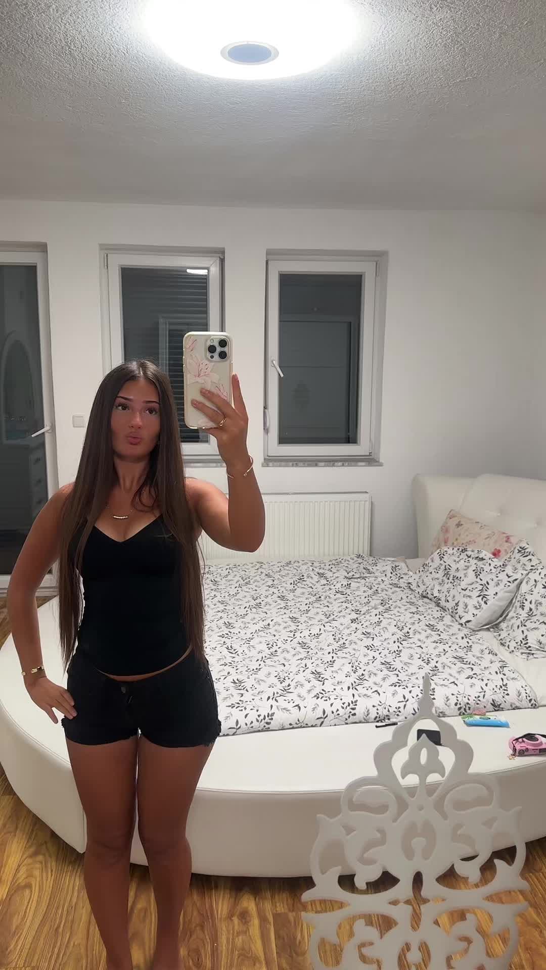 @Elissa