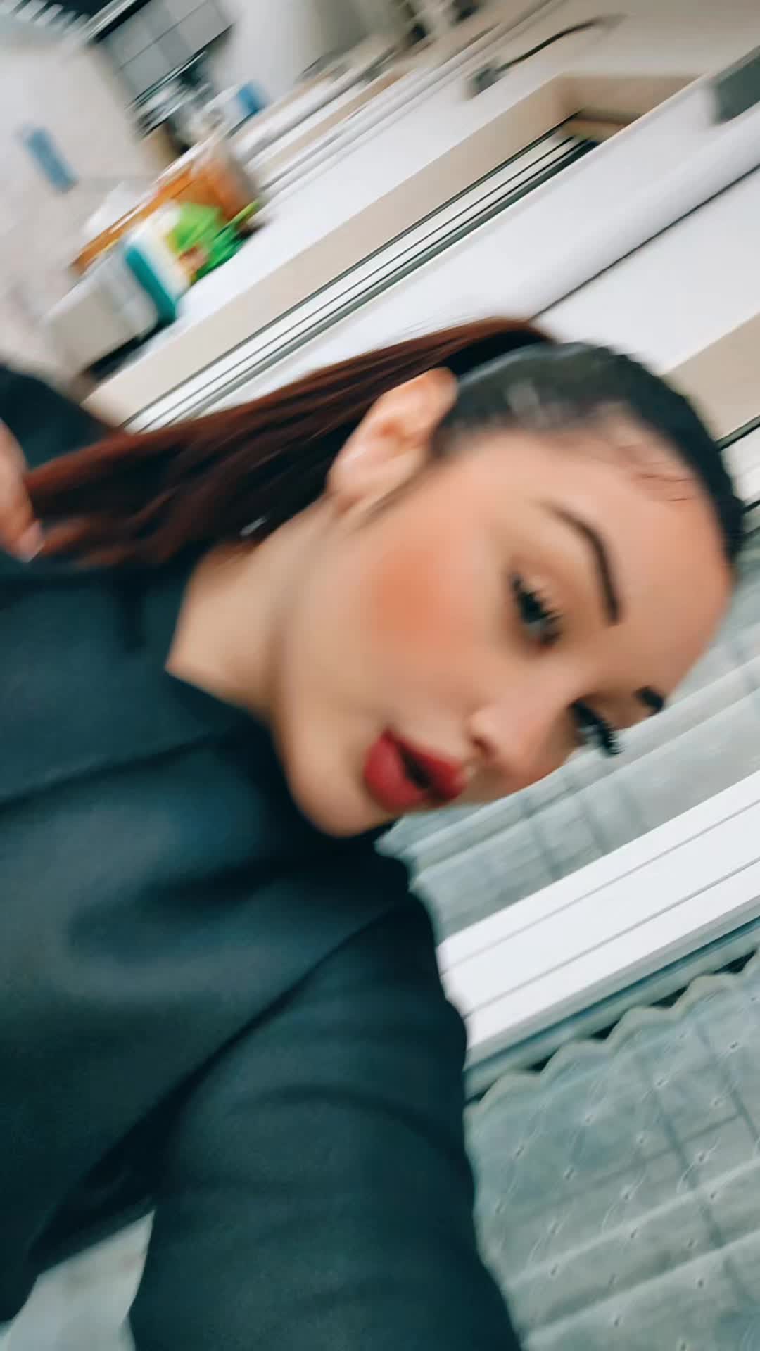 @Valeriaaa