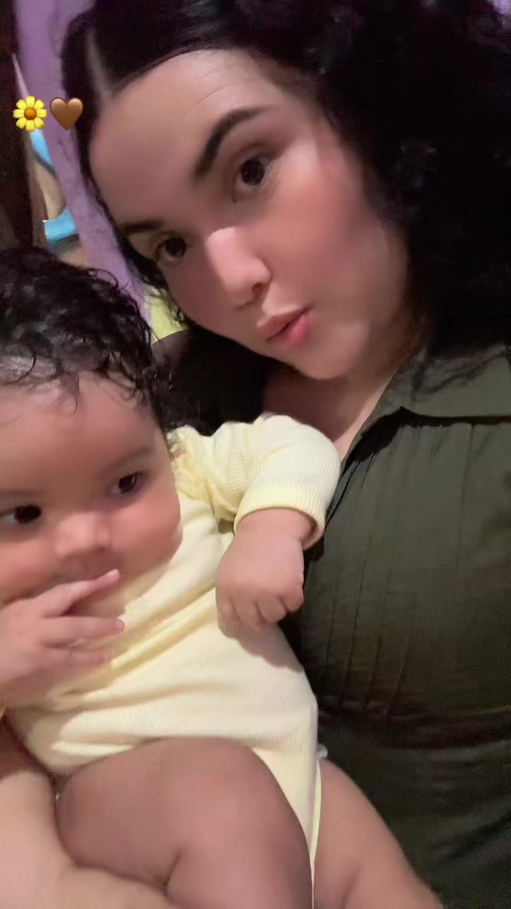 @DElY🧡🌸