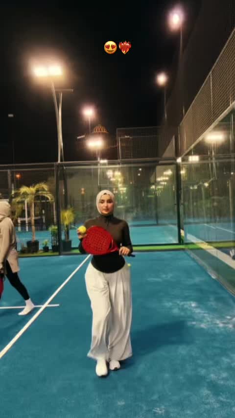 @ساره