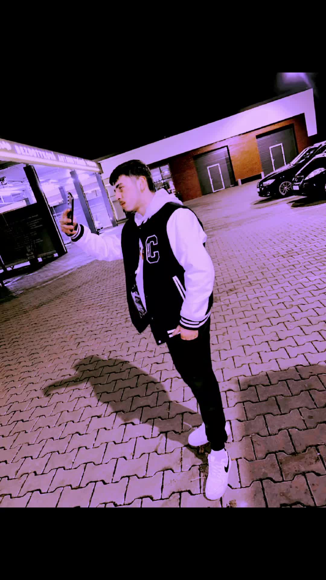 @bzx oliverko