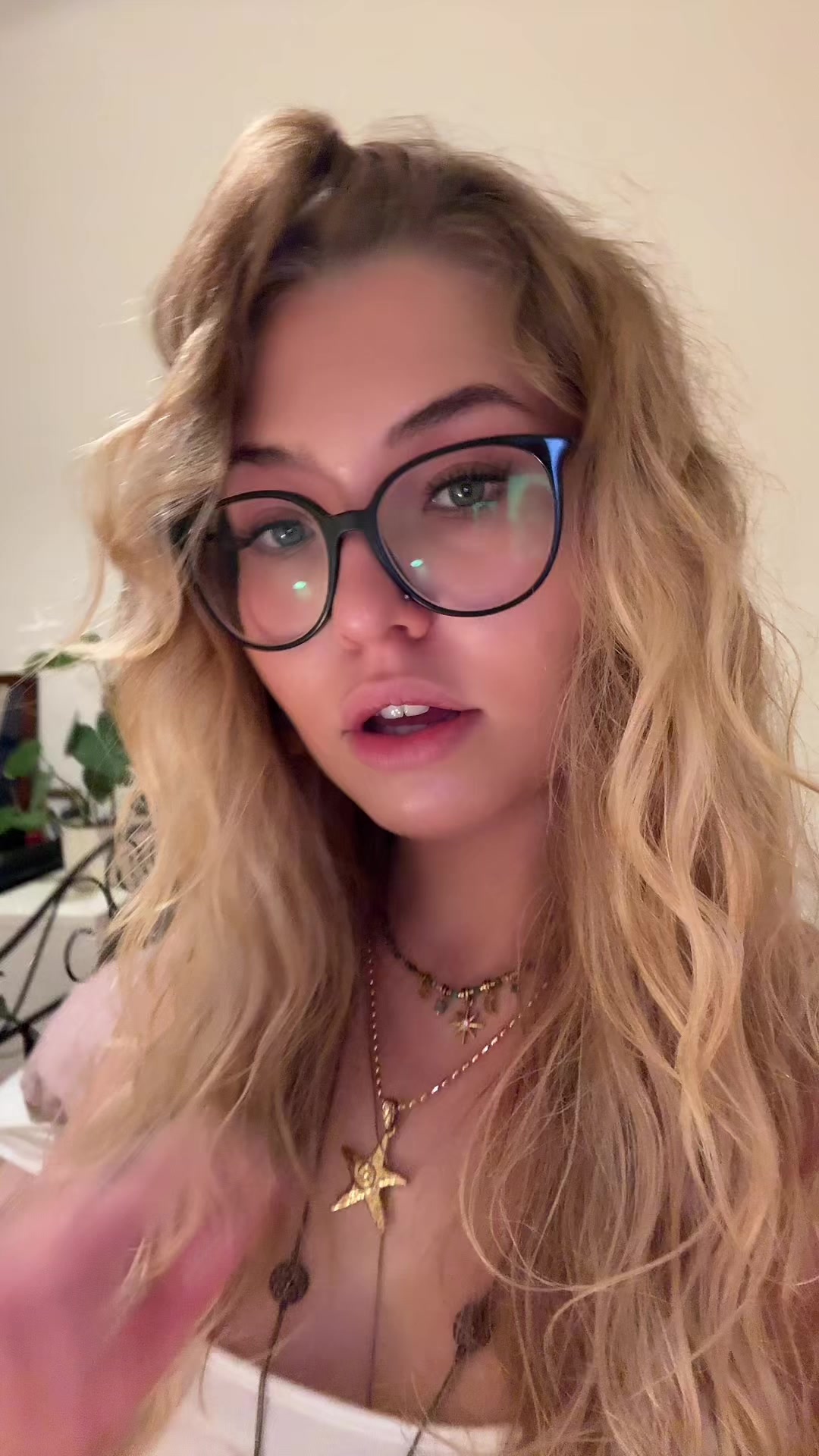 @Annalena
