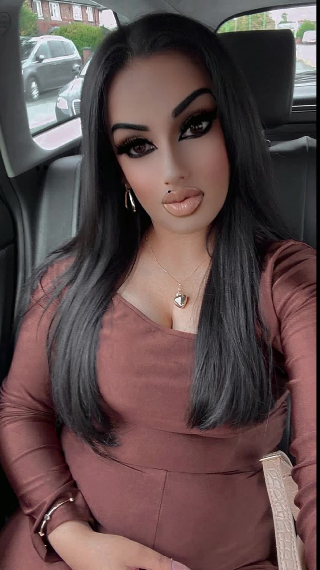 @Heenaaaxo