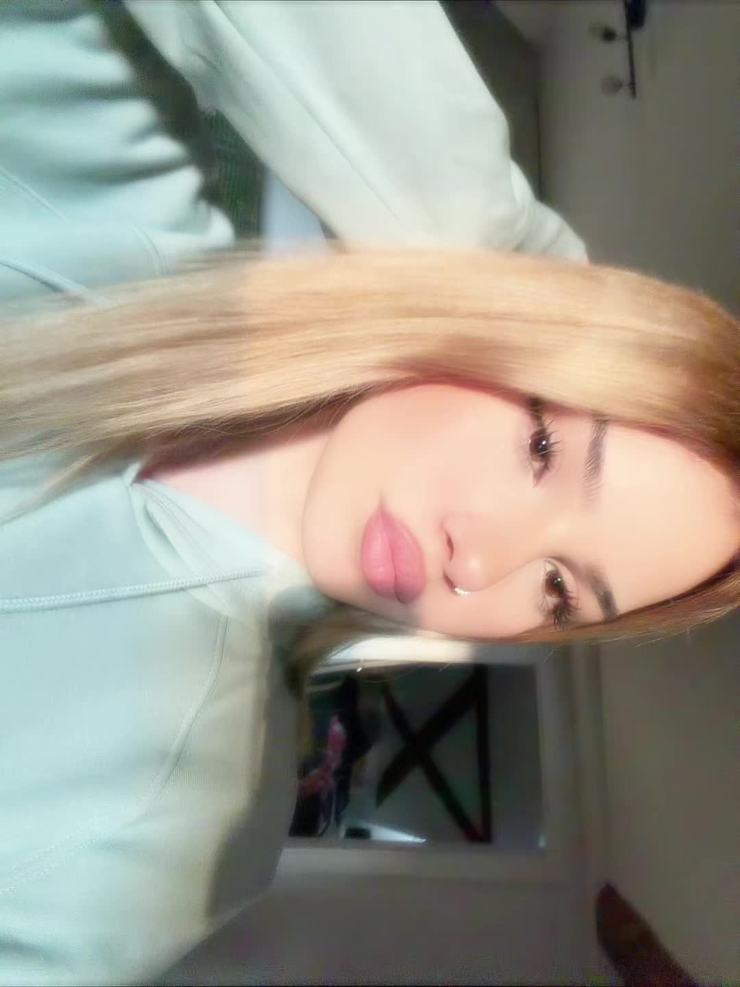 @Eleana