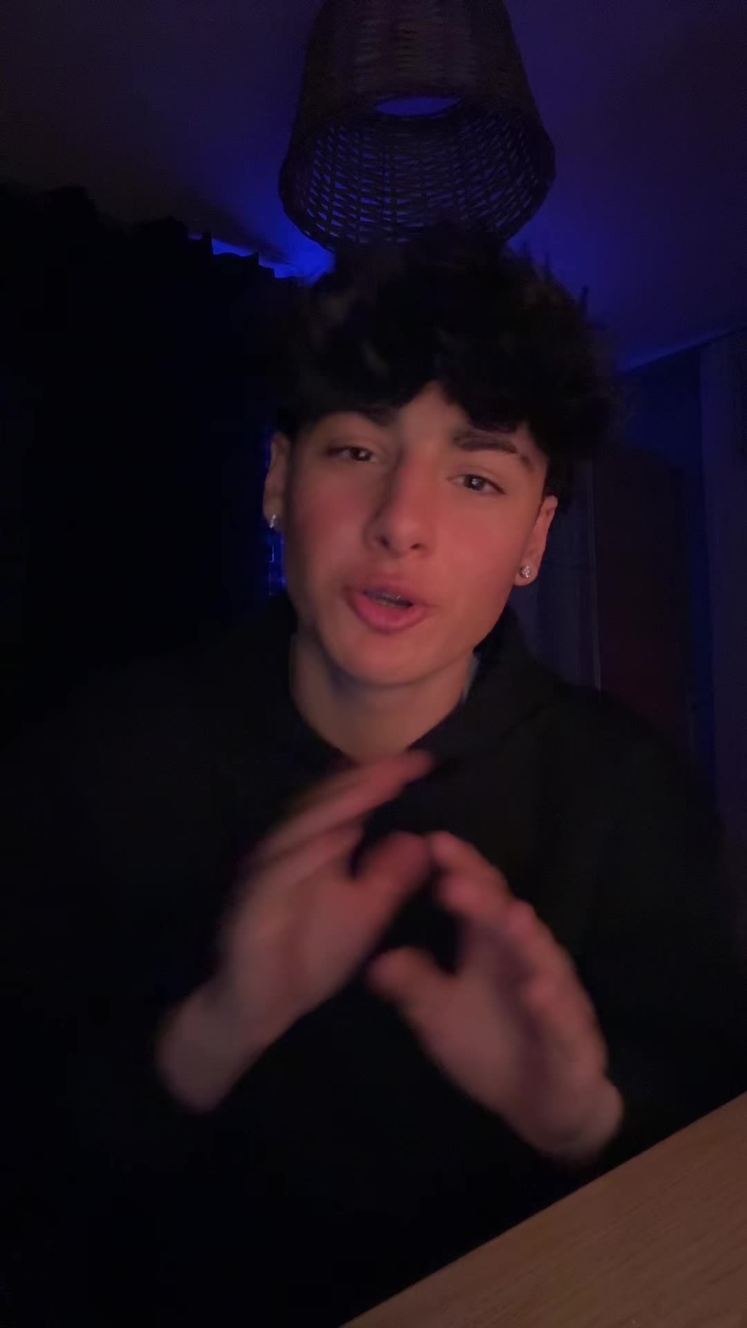 @L&Eacute;O