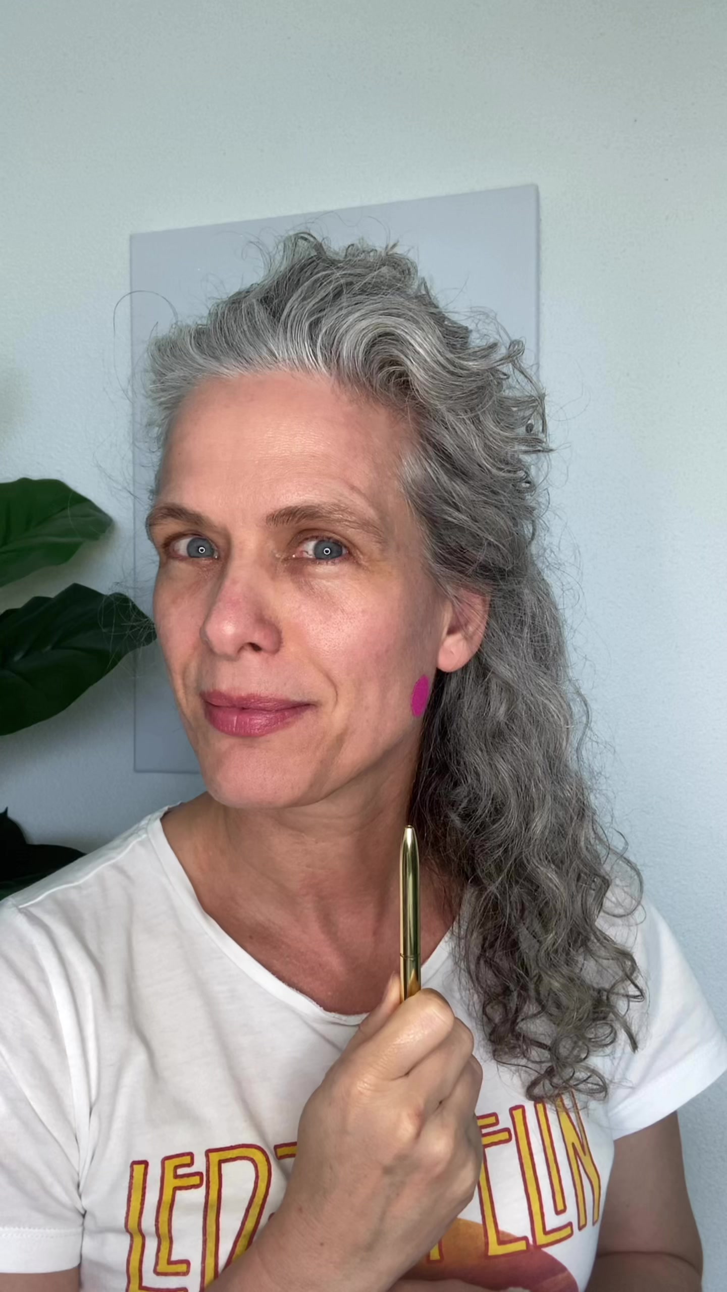 @ninaschennach_faceyoga