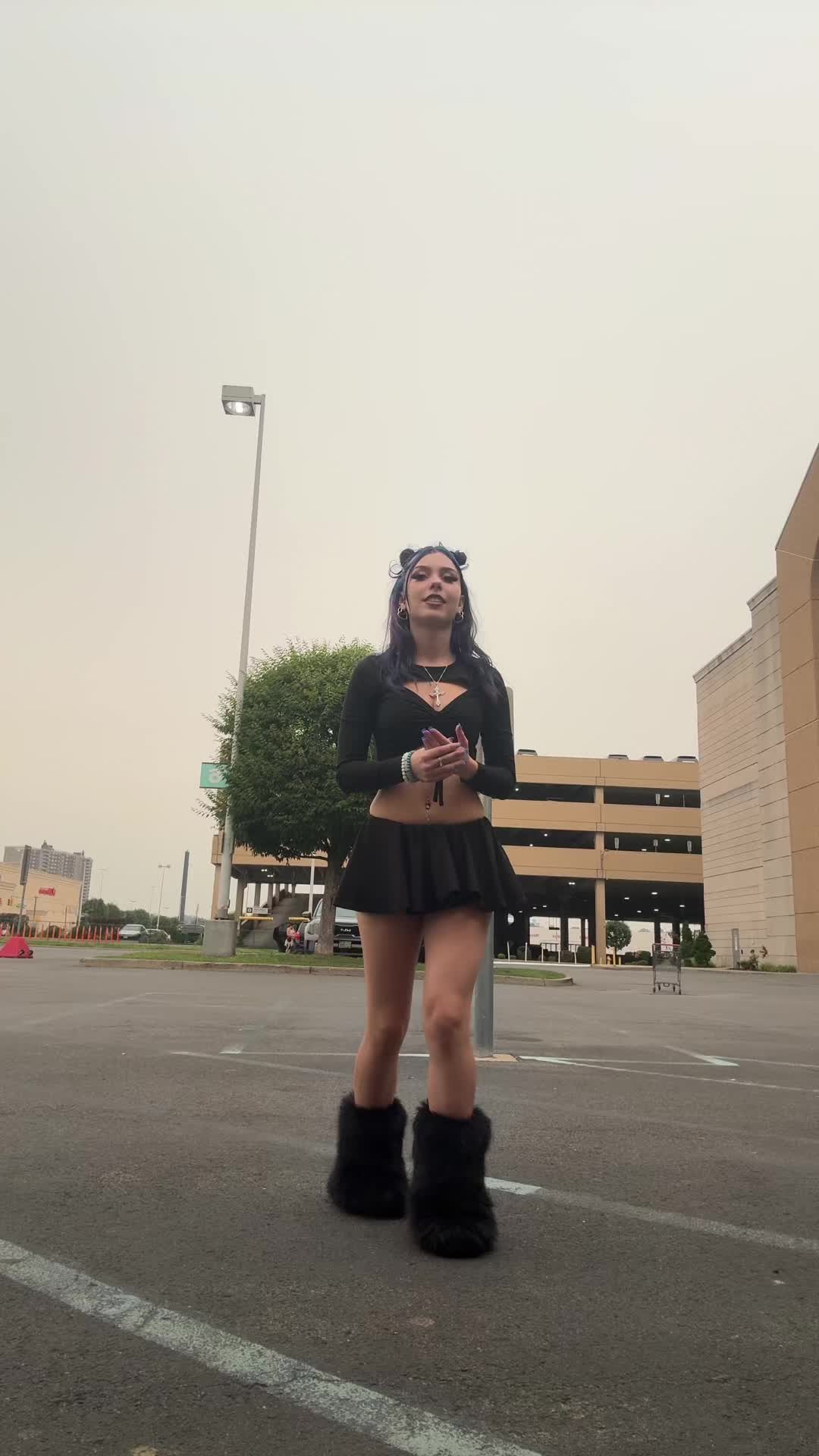 @qh0st1n