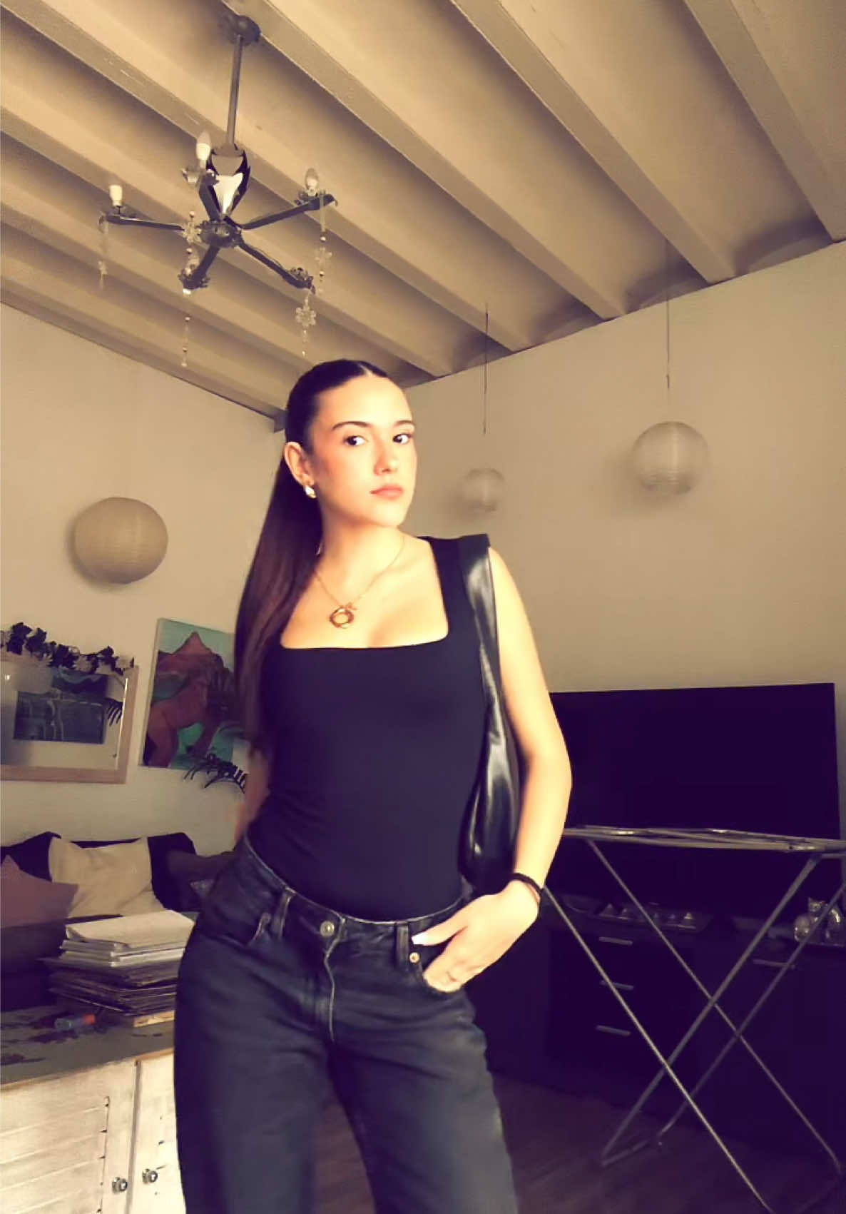 @𝒐𝒍𝒊𝒗𝒊𝒂𝒔𝒂𝒏𝒛