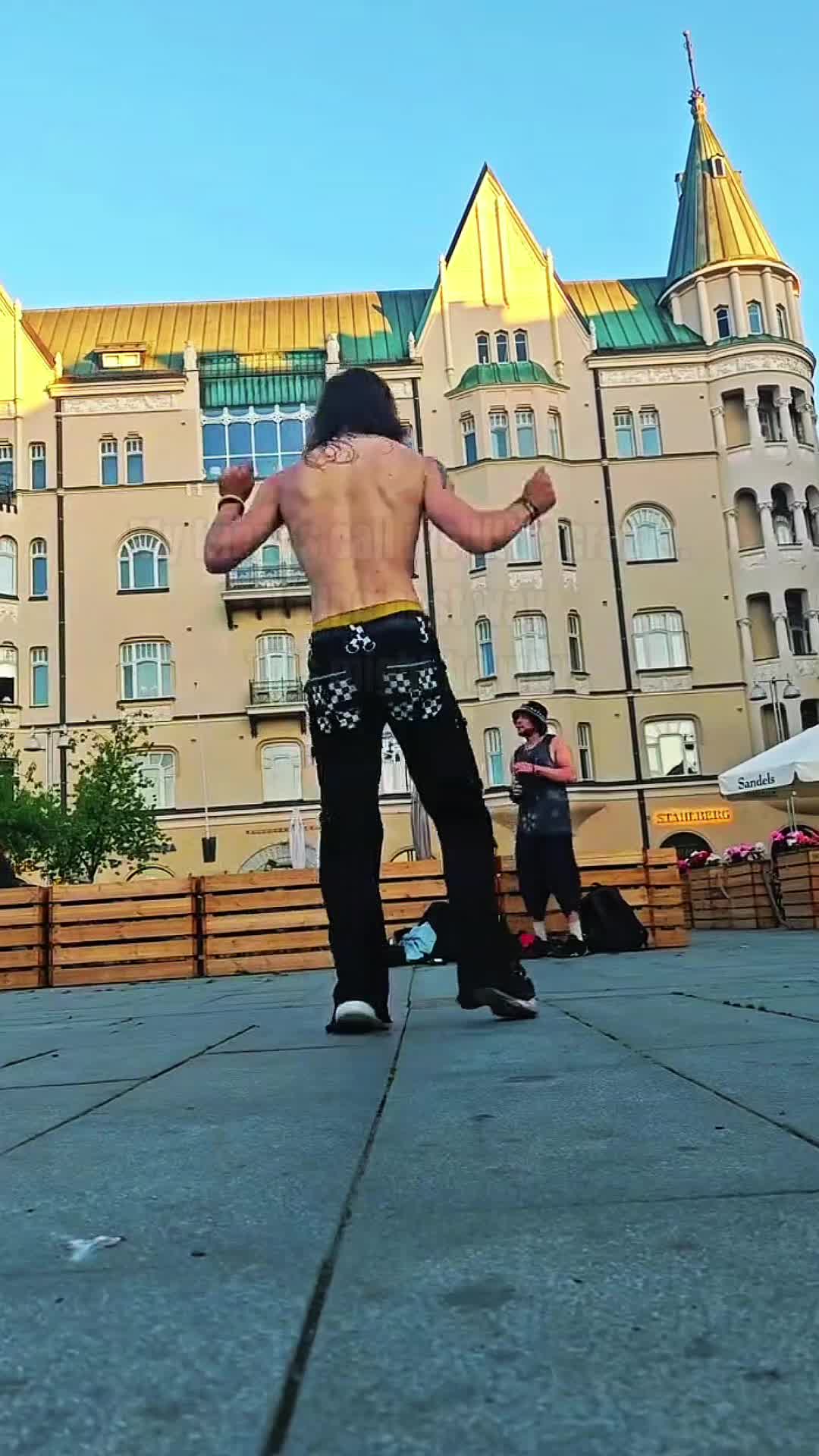 @Bokkaus