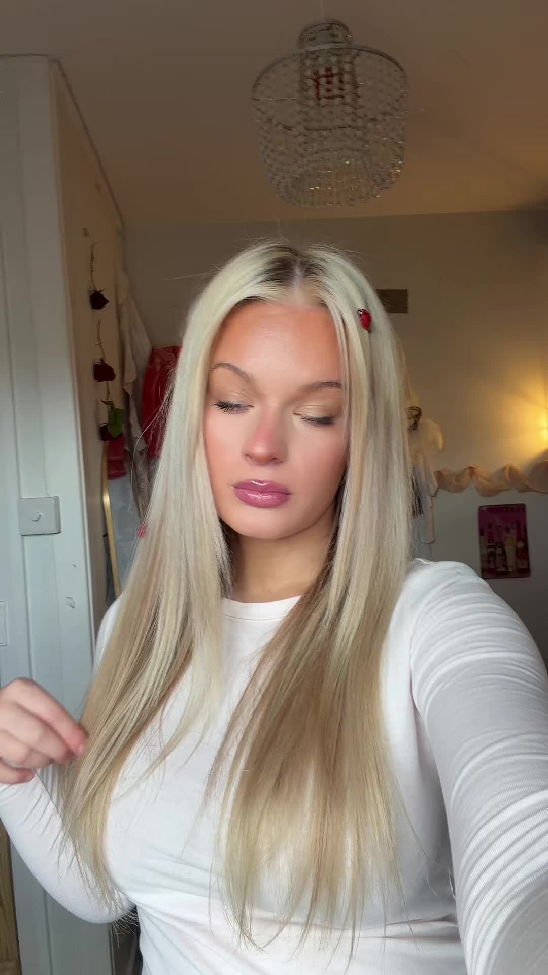 @sophie_wallis_