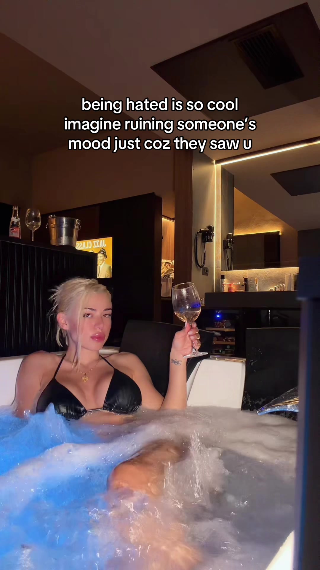 @Stellamizeraki