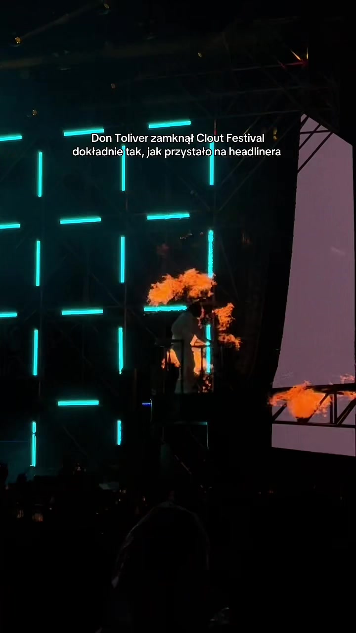 @Warner Music Poland