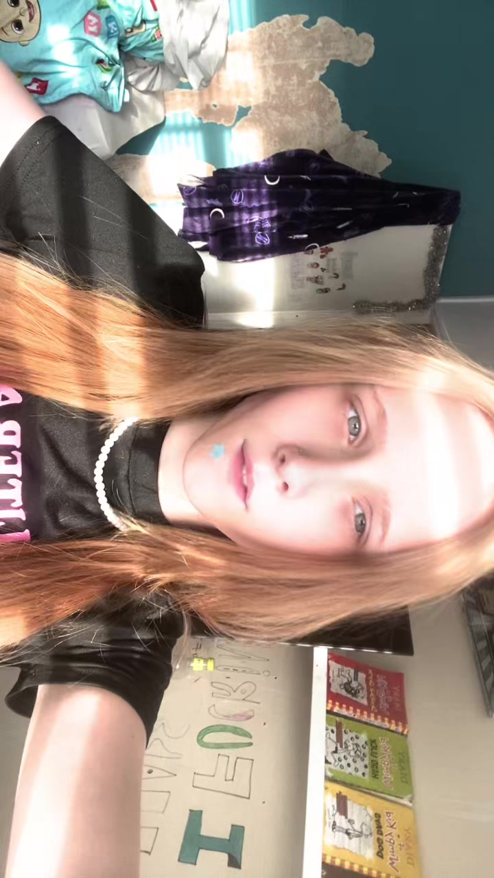 @𝐋 𝐄 𝐀 𝐇 🧿🤍