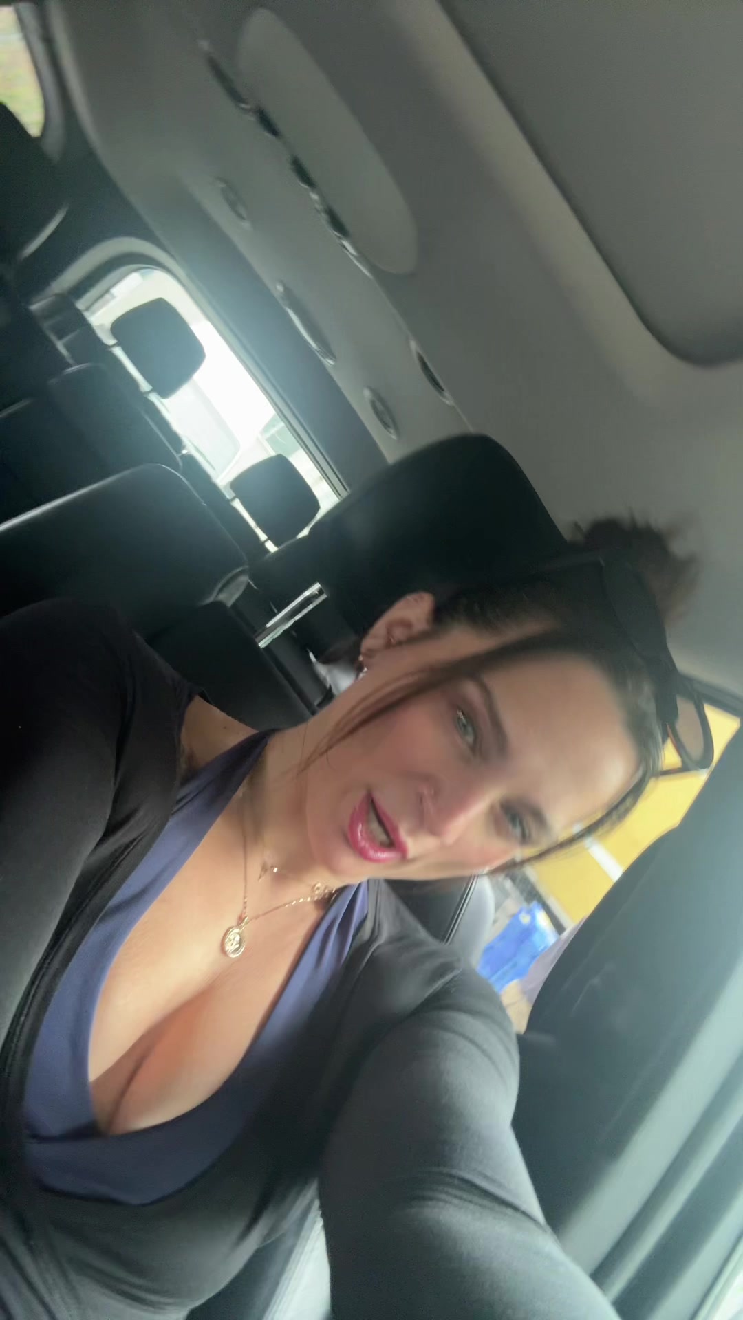 @Yvette Lakatos