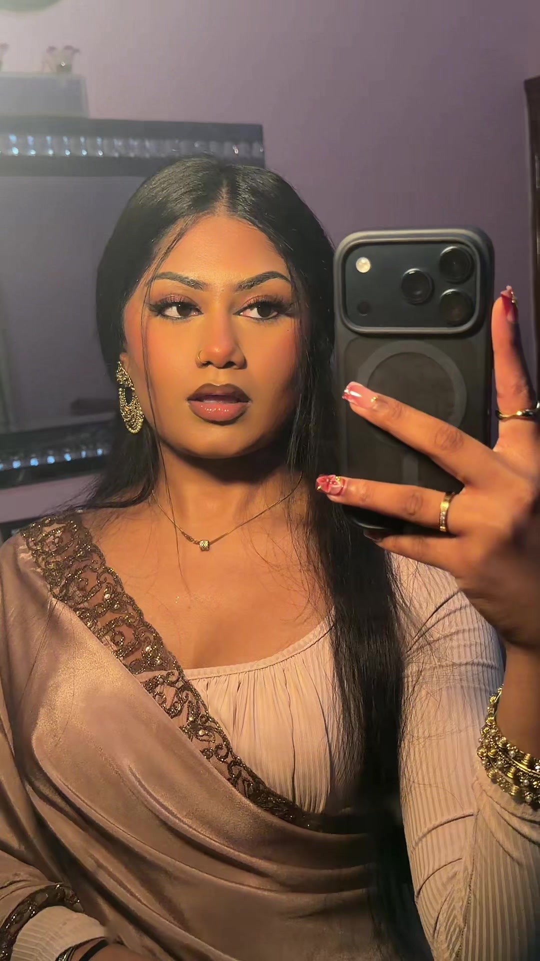 @Husshmi