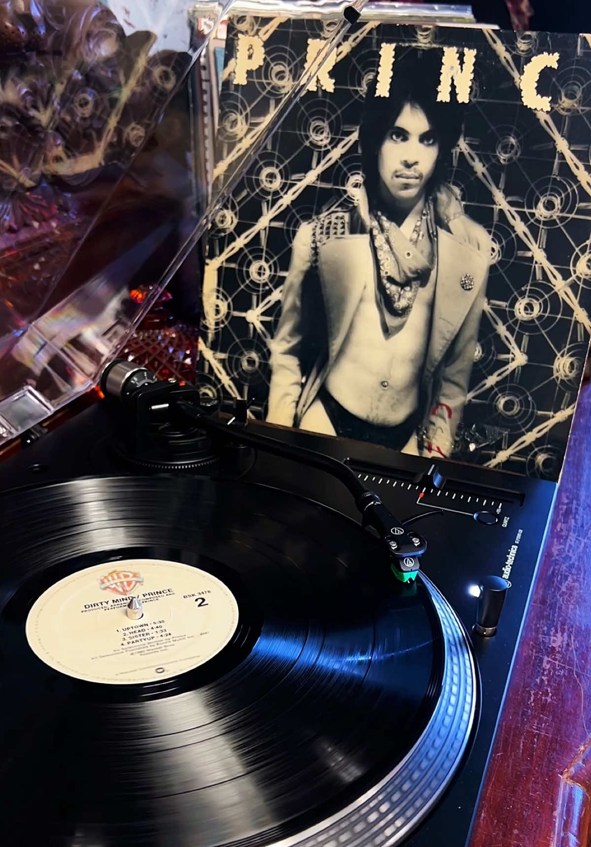 @Vintage Vibes Records