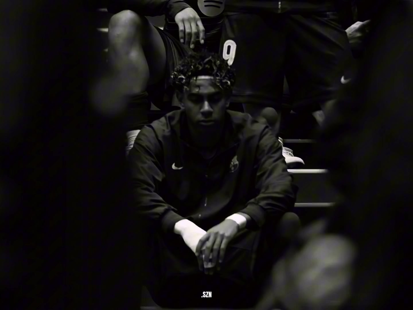 @.szn