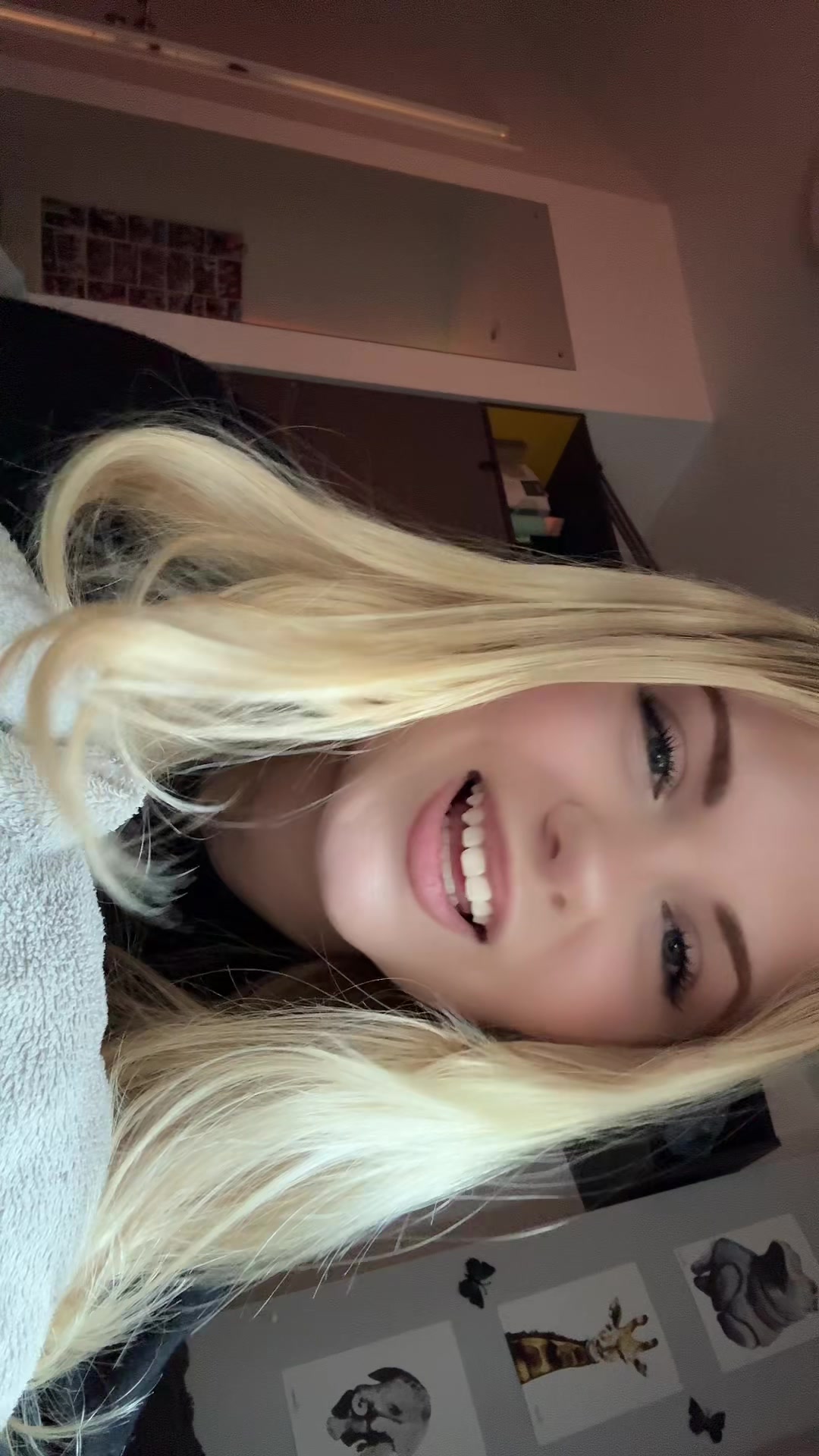 @M 🍒