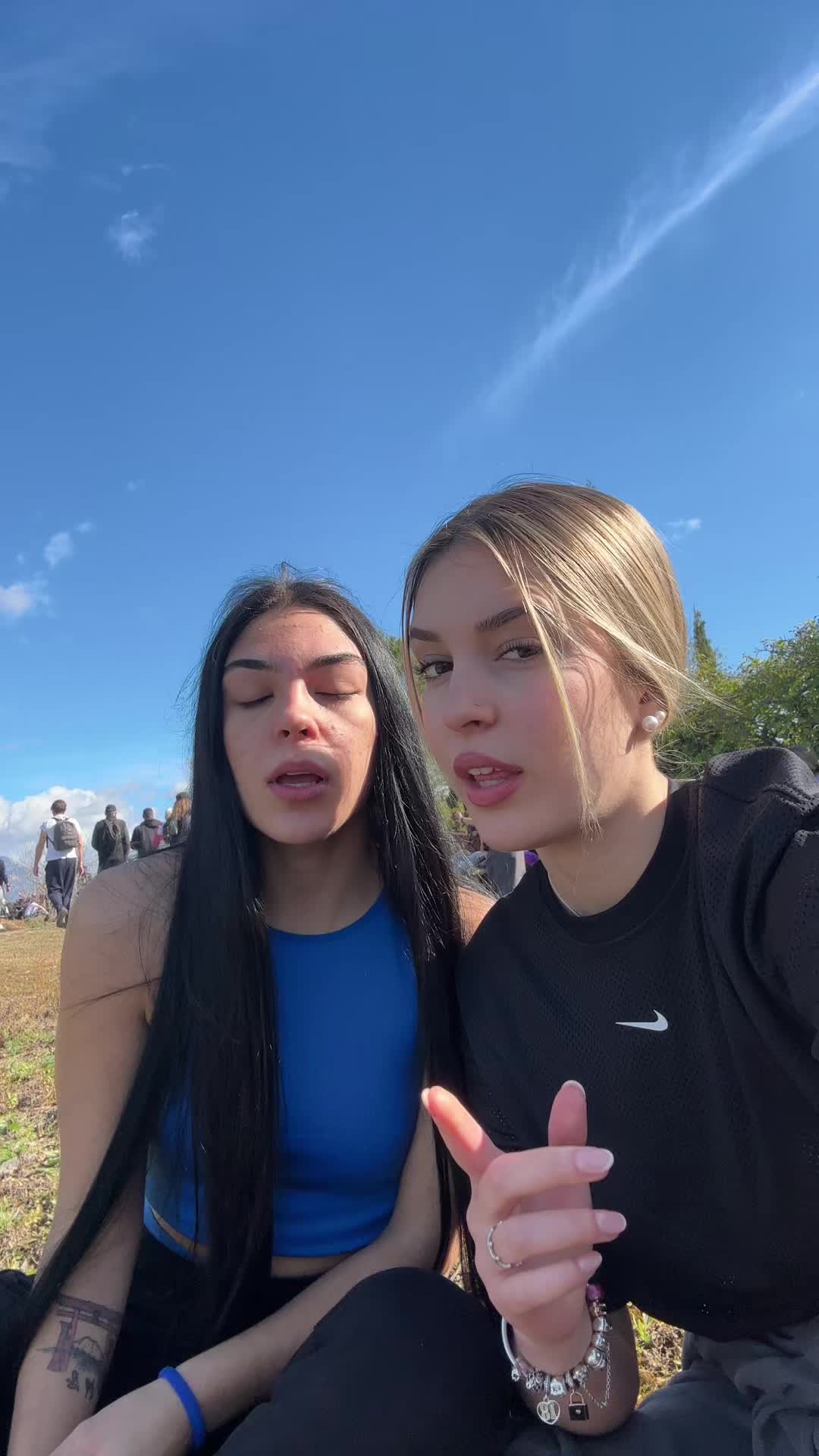 @Ana hoyos