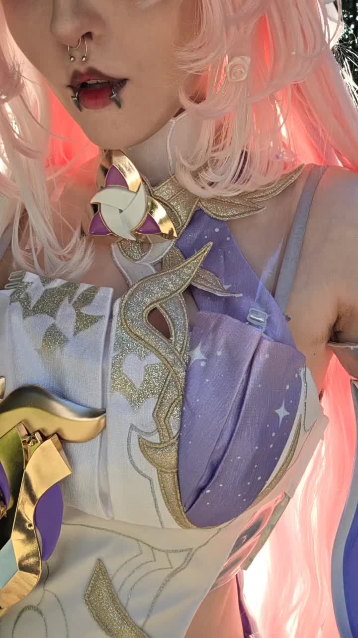 @Trashshark_cosplay 🔜 Awa
