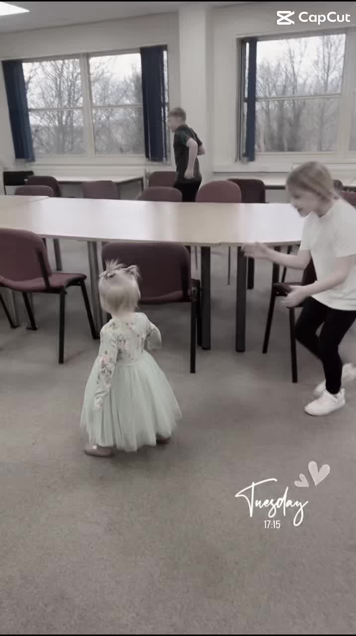 @CarlyHealing CADOO ❤️