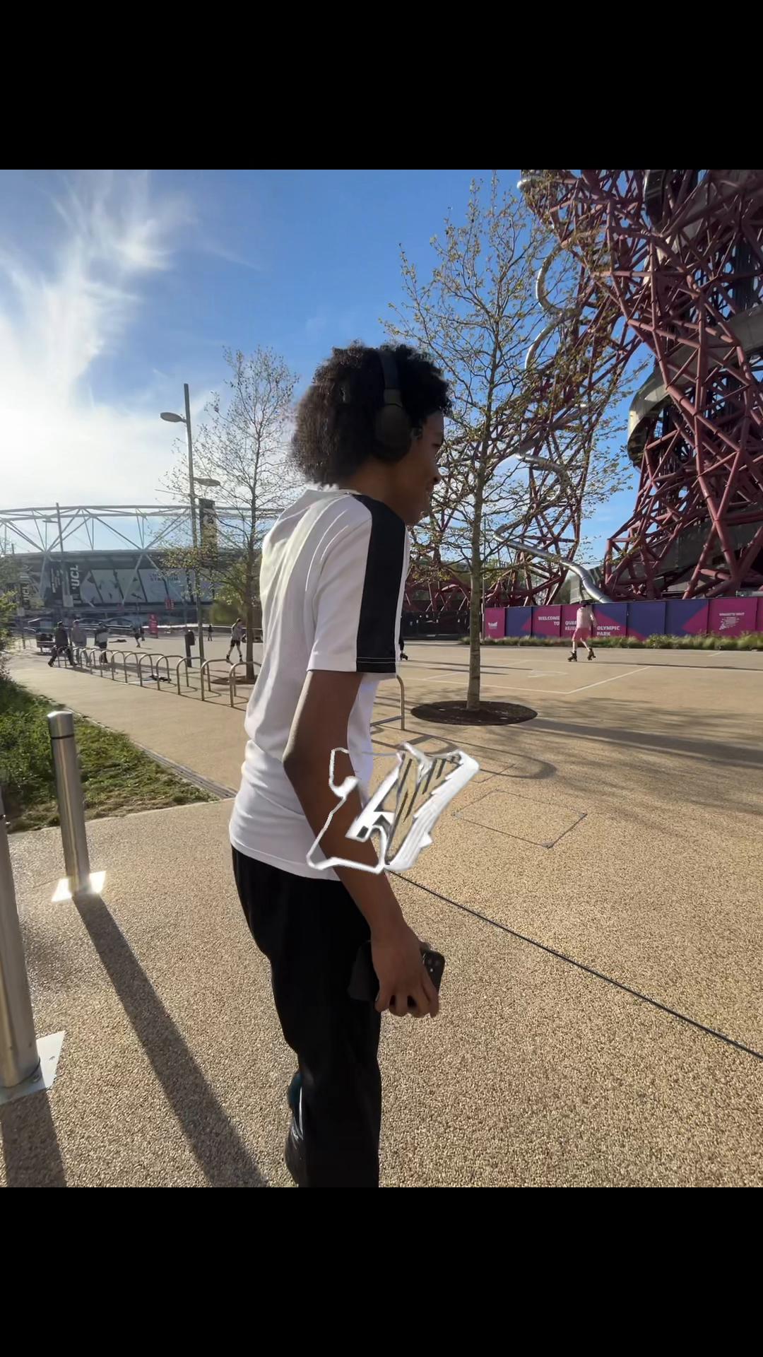 @zy ®