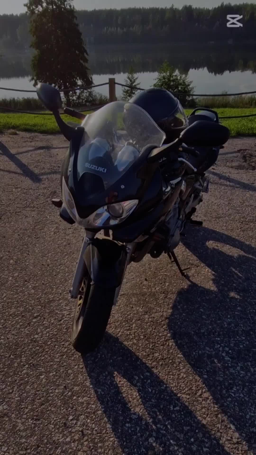 @MustaSydän