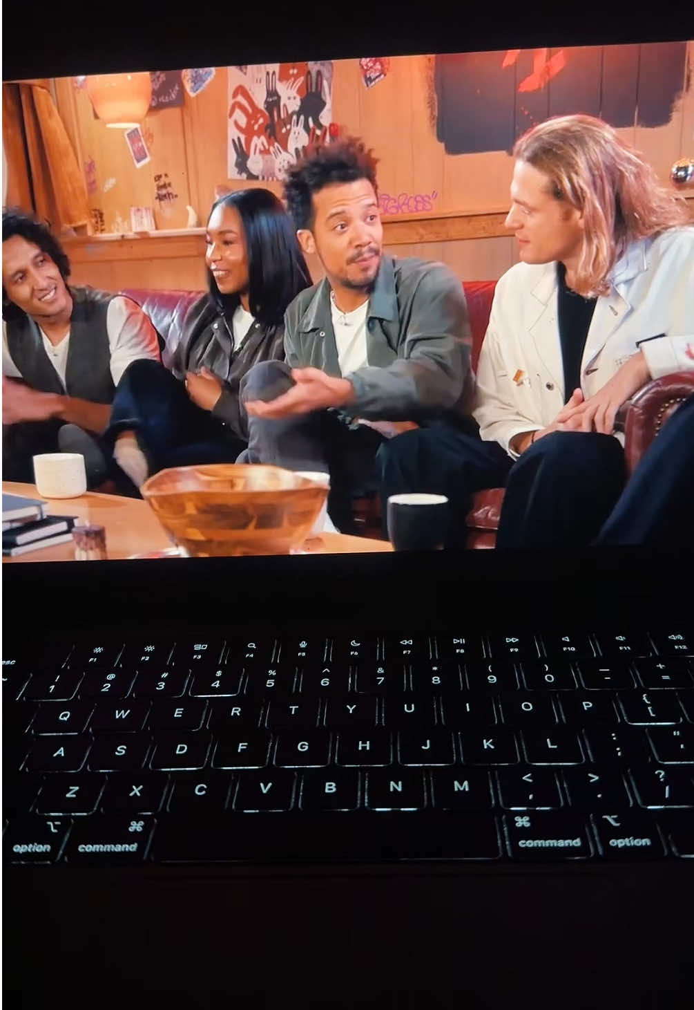 @Watch w/ Me, ElleBee