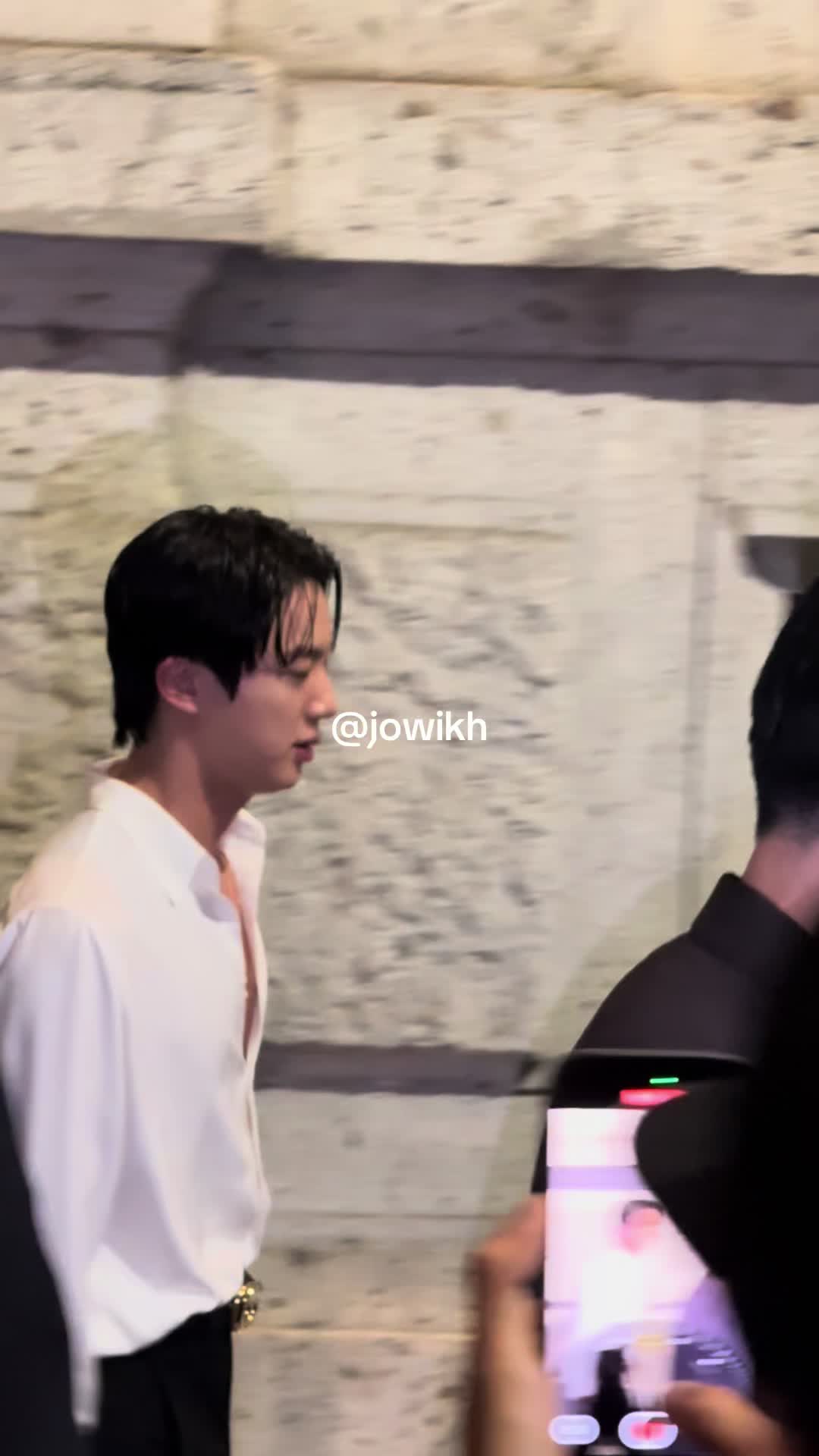 @Jowi Kh