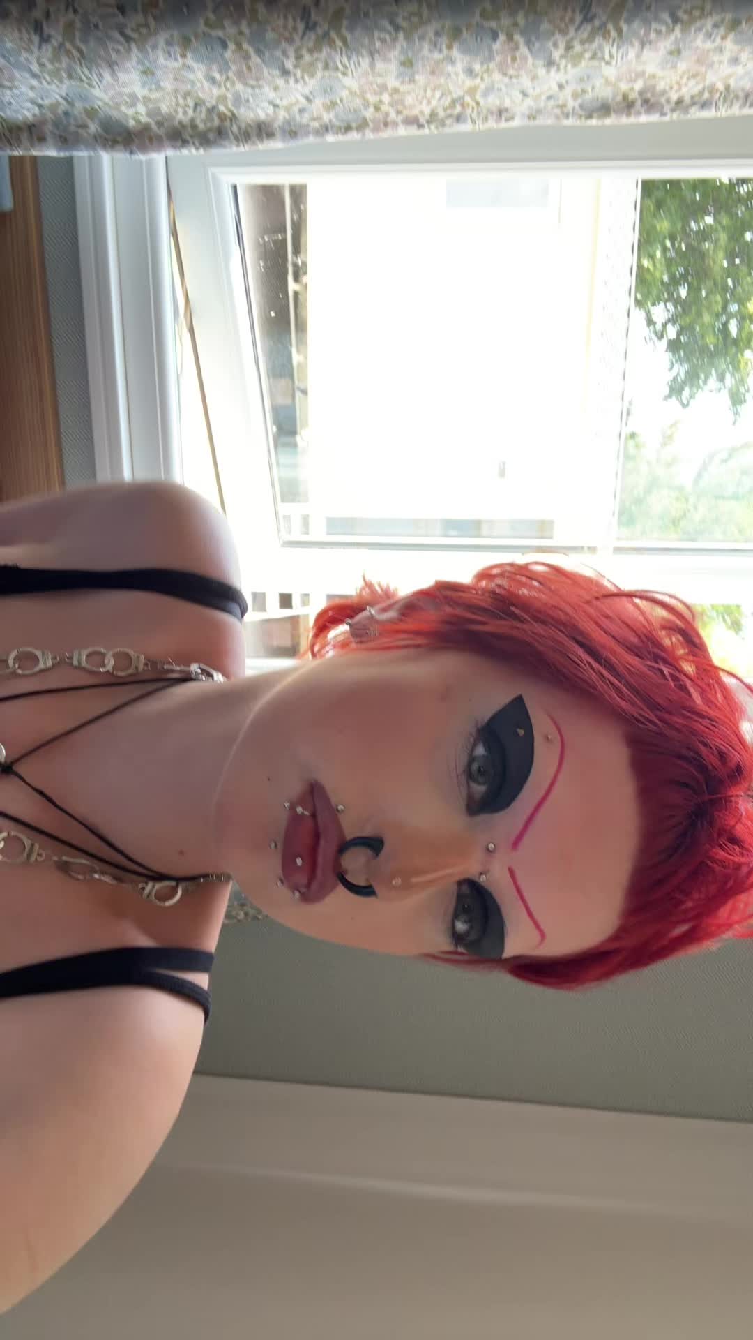 @☢︎