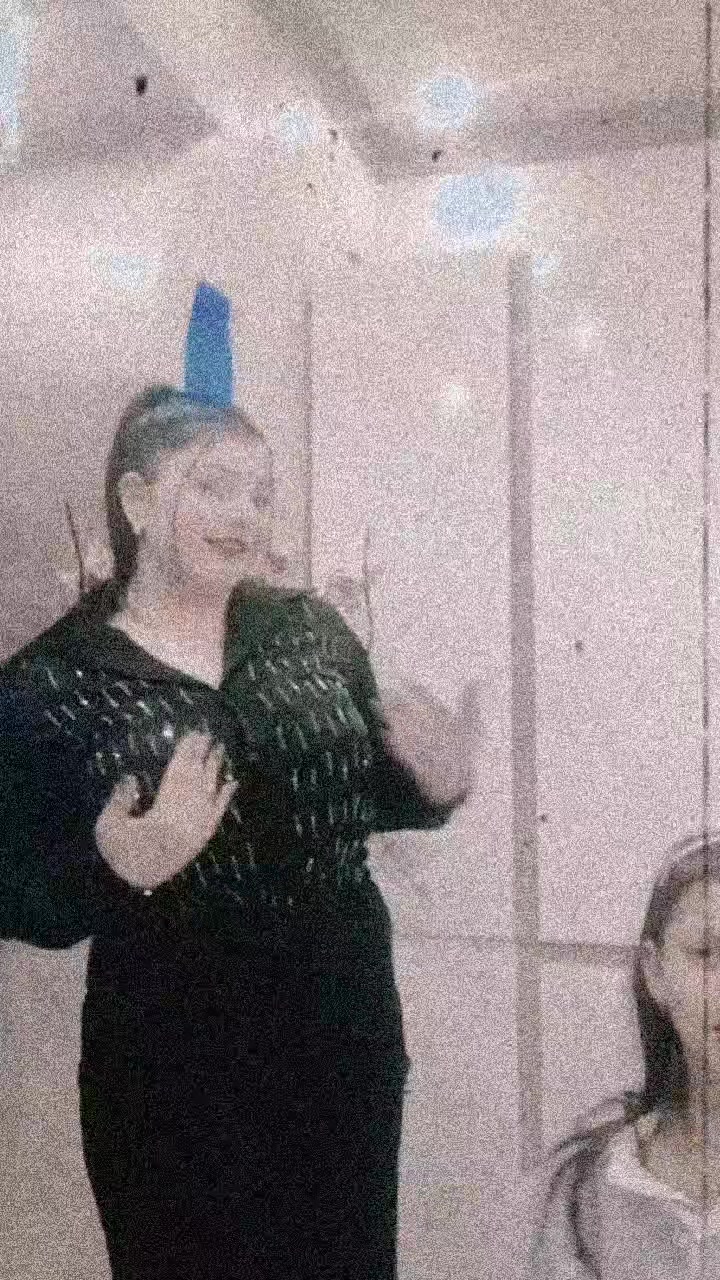 @Sara kire kirilovi