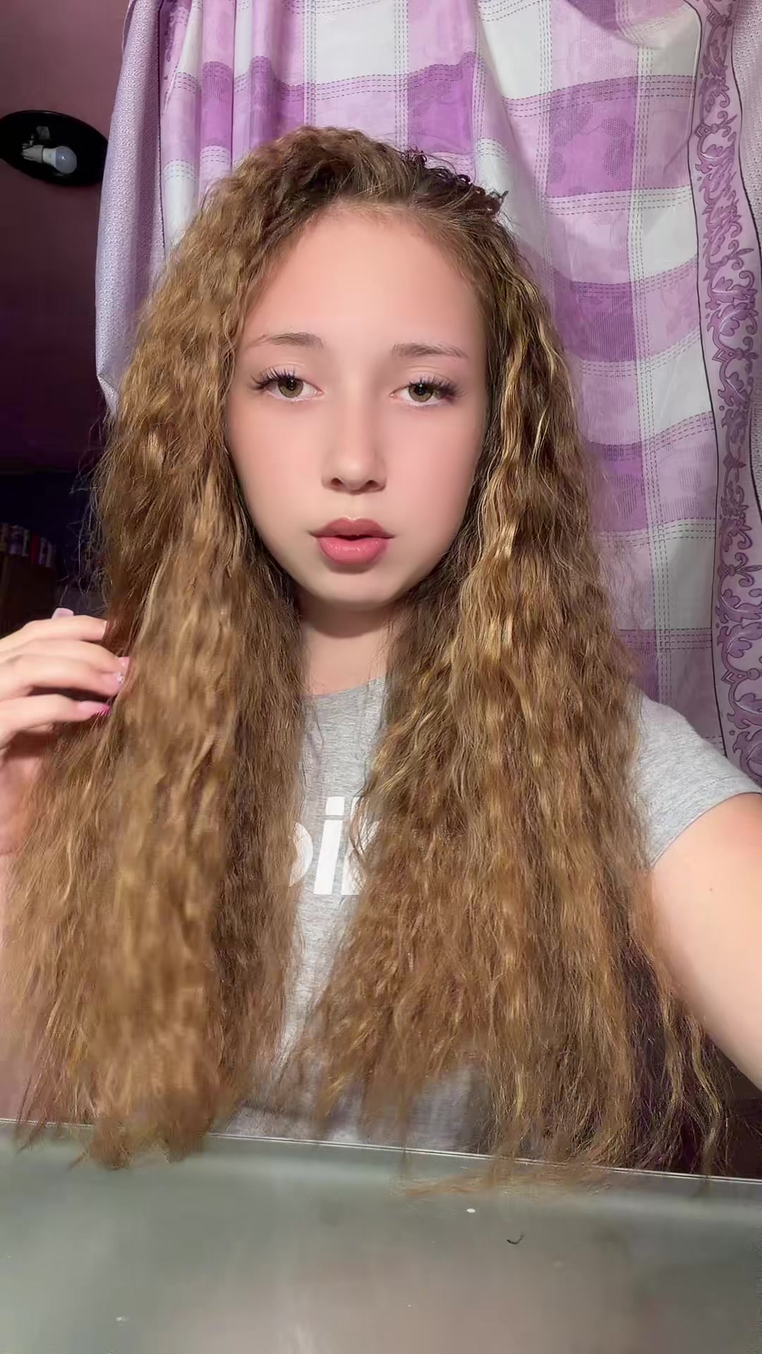 @NIKI💋