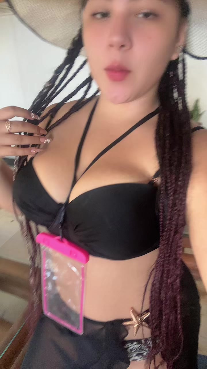 @NICOL 🎀.