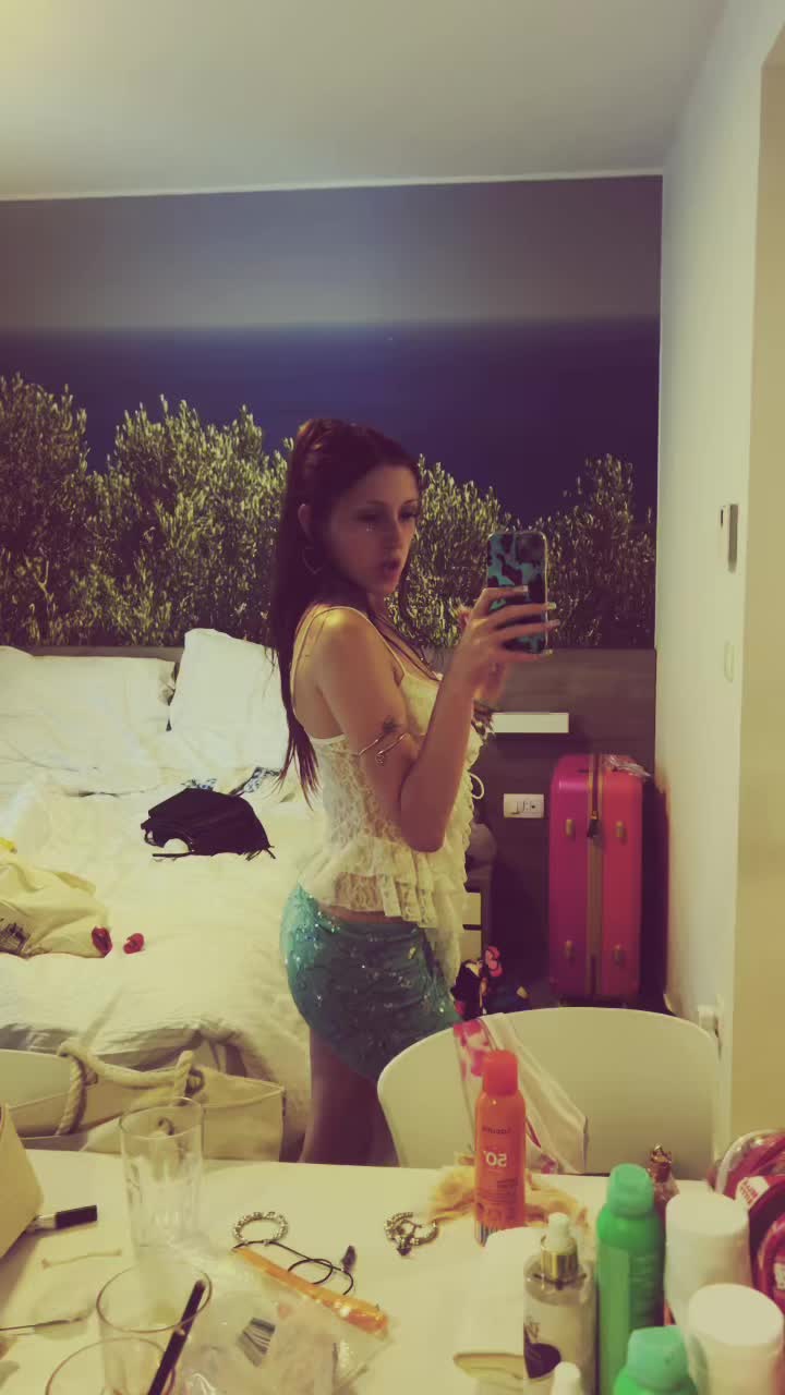 @👼