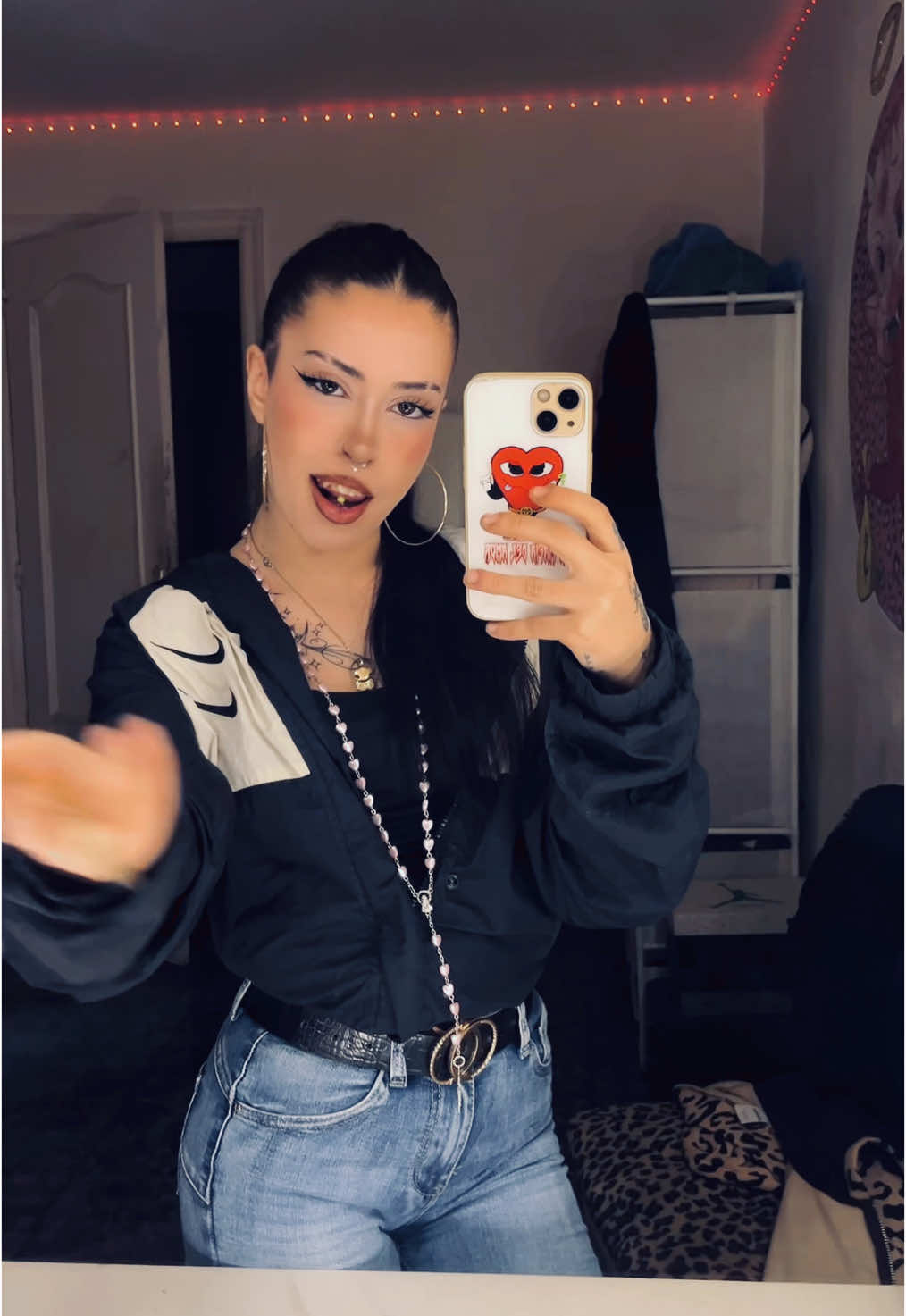 @_laauriiiss