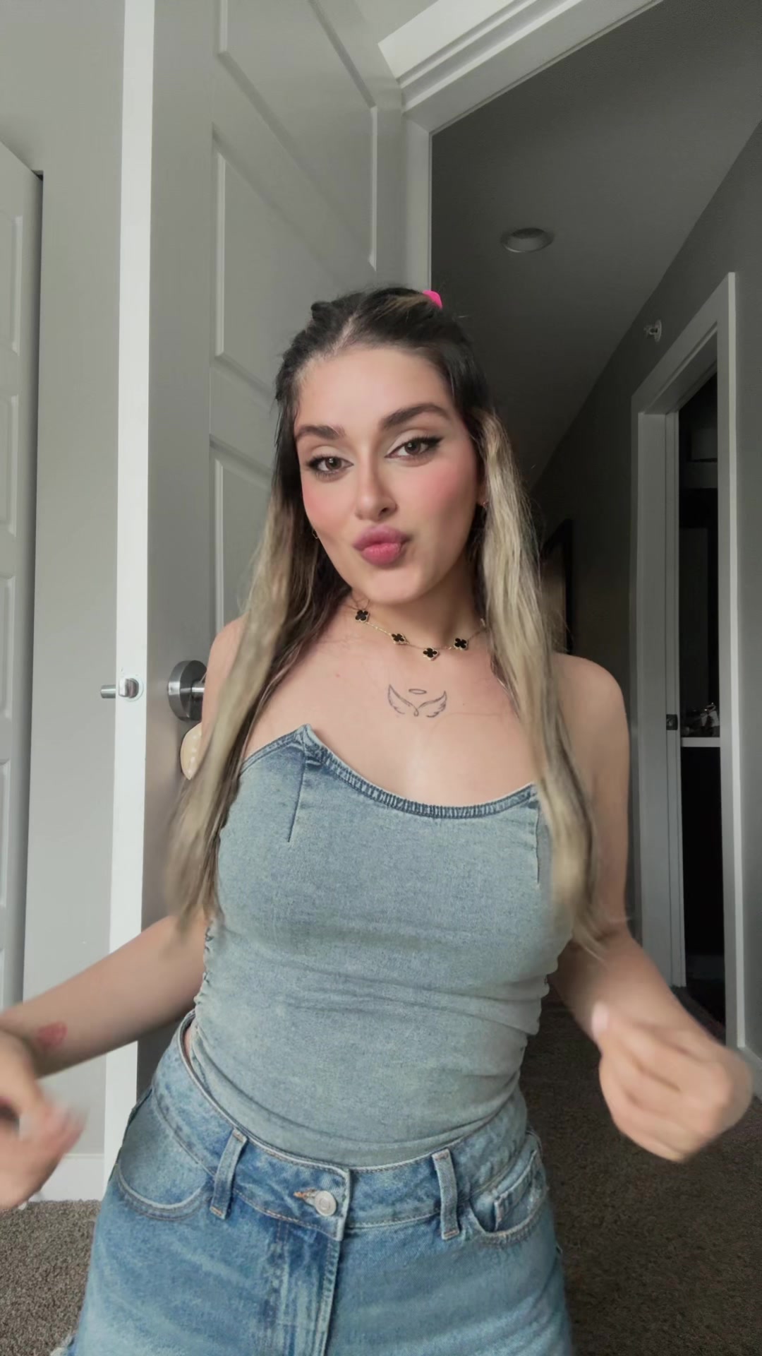 @Lena