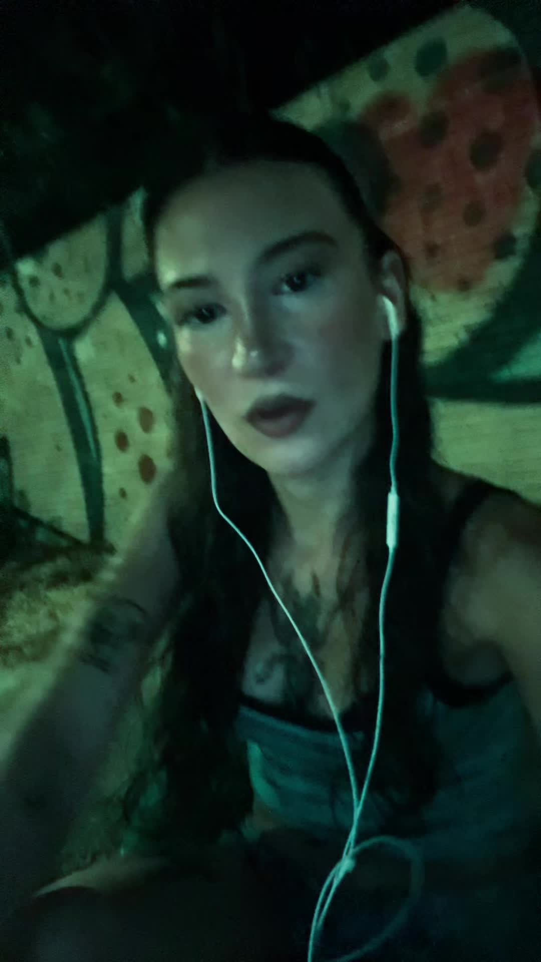 @Elena🖤