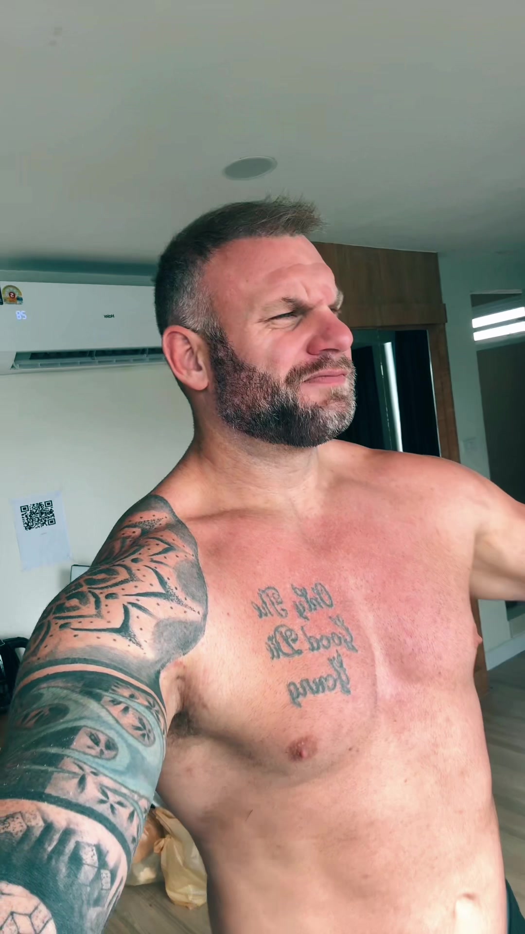 @AussieManAdventures