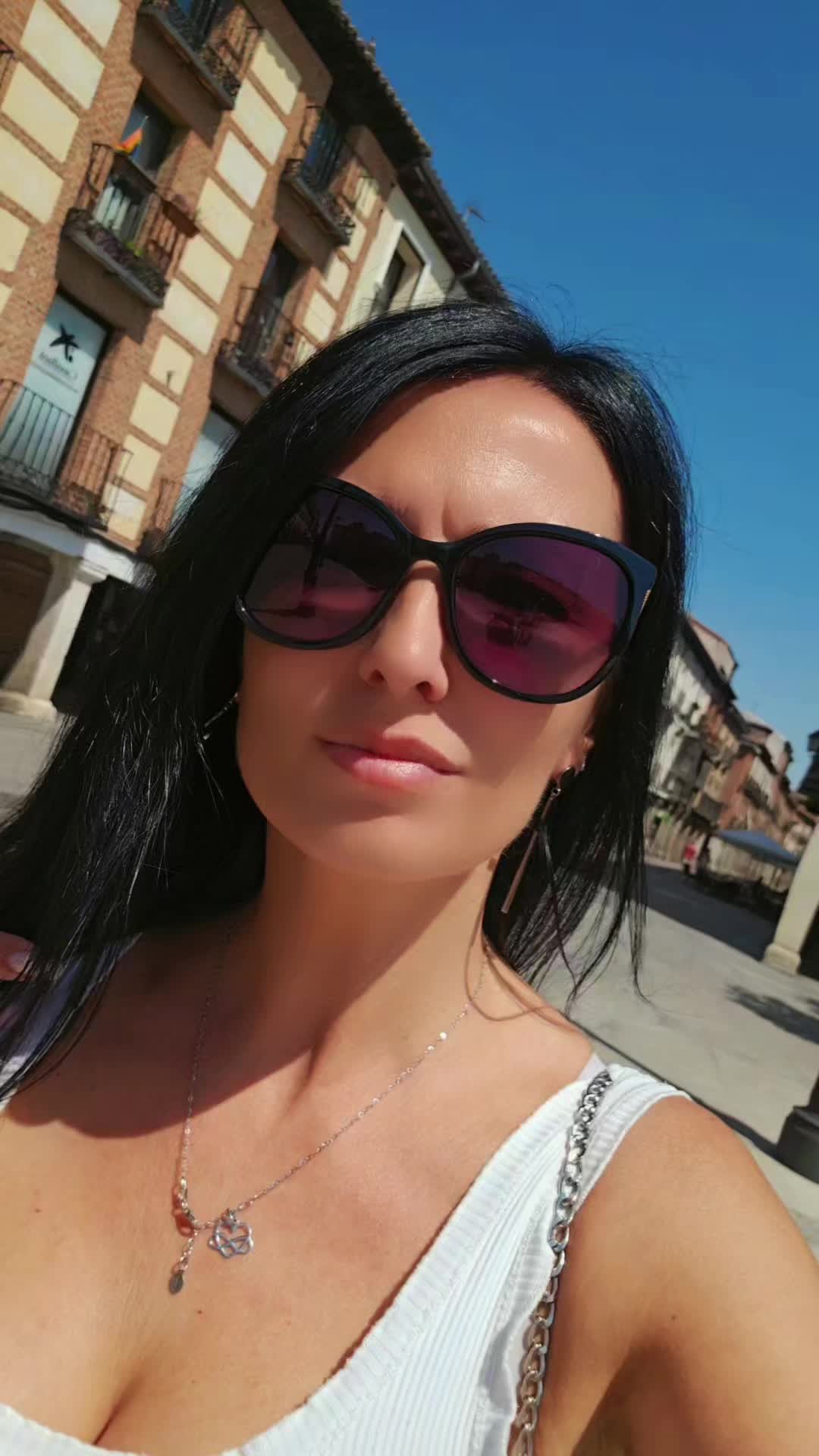 @Elena🤍🖤