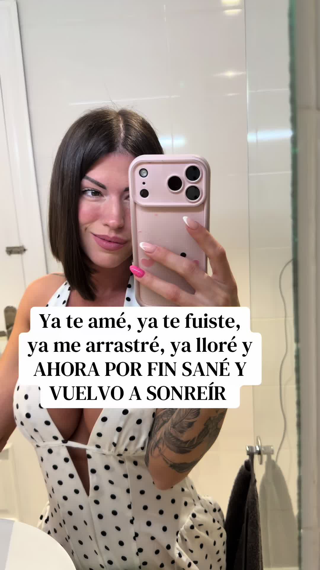 @whitneypinkie.