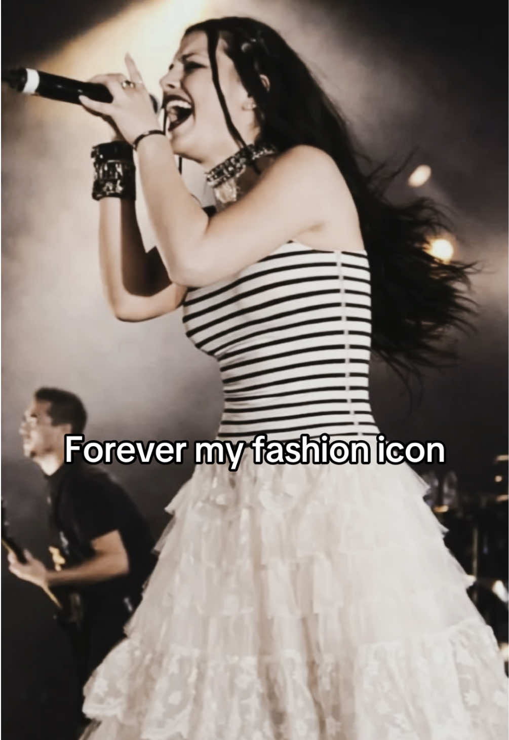 @Amy Lee Universe • Fan Page
