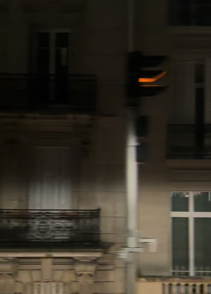 @𝐋..