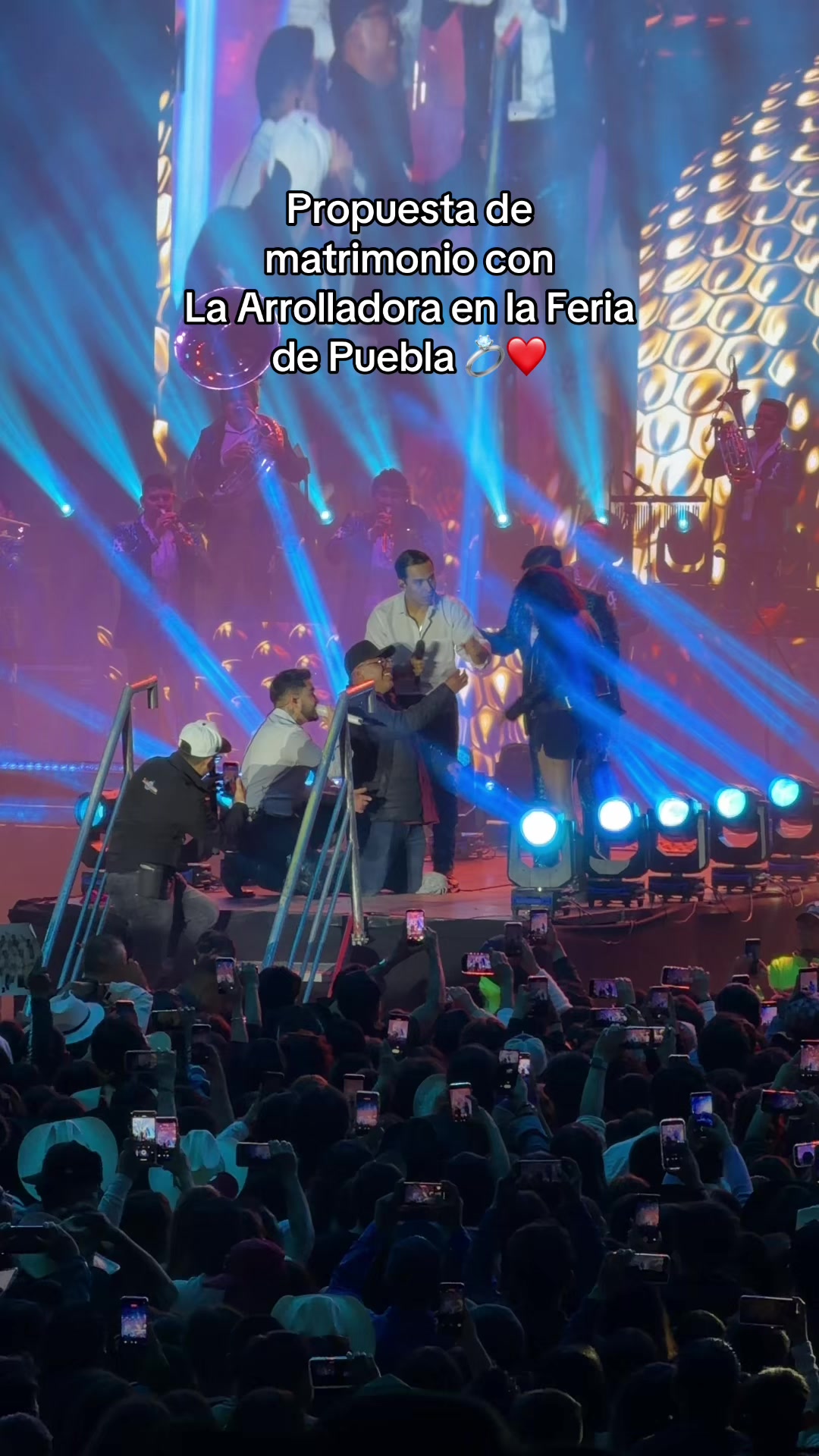 @Roc&iacute;o Carbente (reportera🎤)