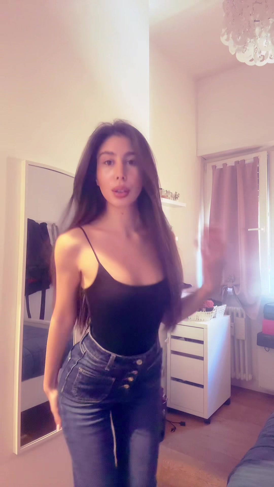 @Elisa