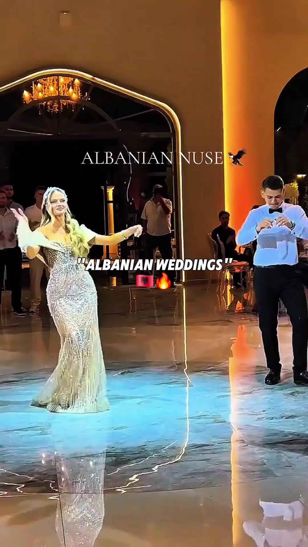 @𝓔🇦🇱