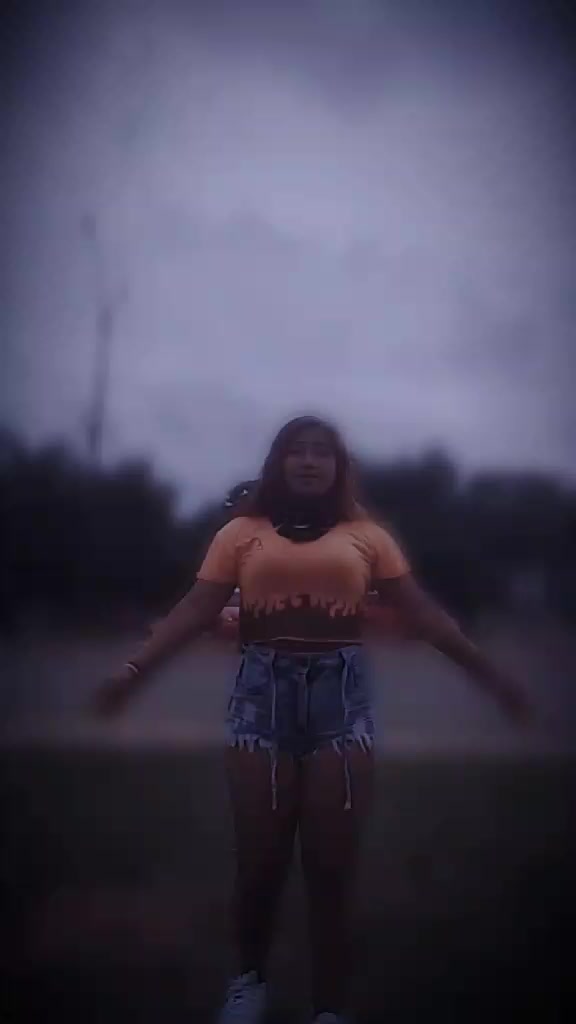@laurabarrios